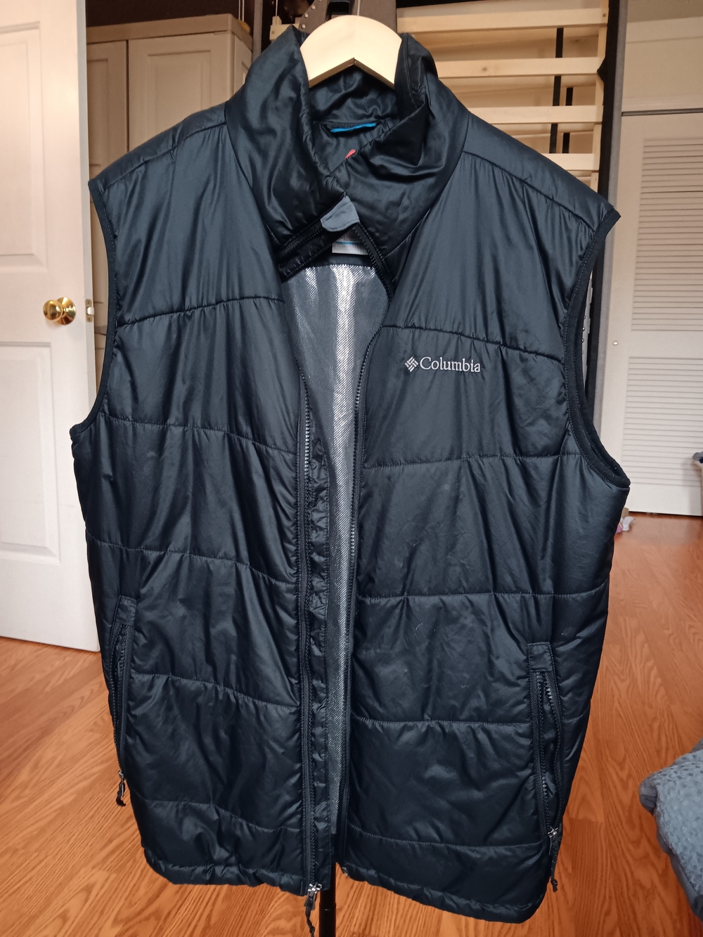 Columbia Men's Navy Quilted Insulated Vest